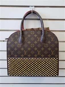 penge Etablere Tyranny Louis Vuitton Limited Edition Christian Louboutin Shopping Bag Like New |  CashCo Pawn | San Diego | CA
